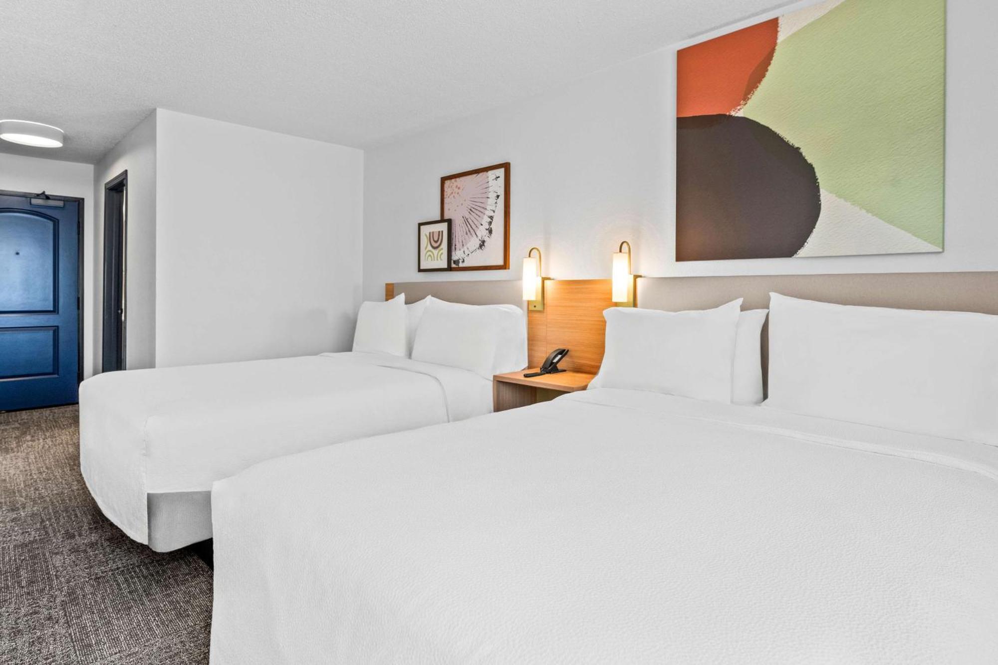 Spark By Hilton Modesto Esterno foto