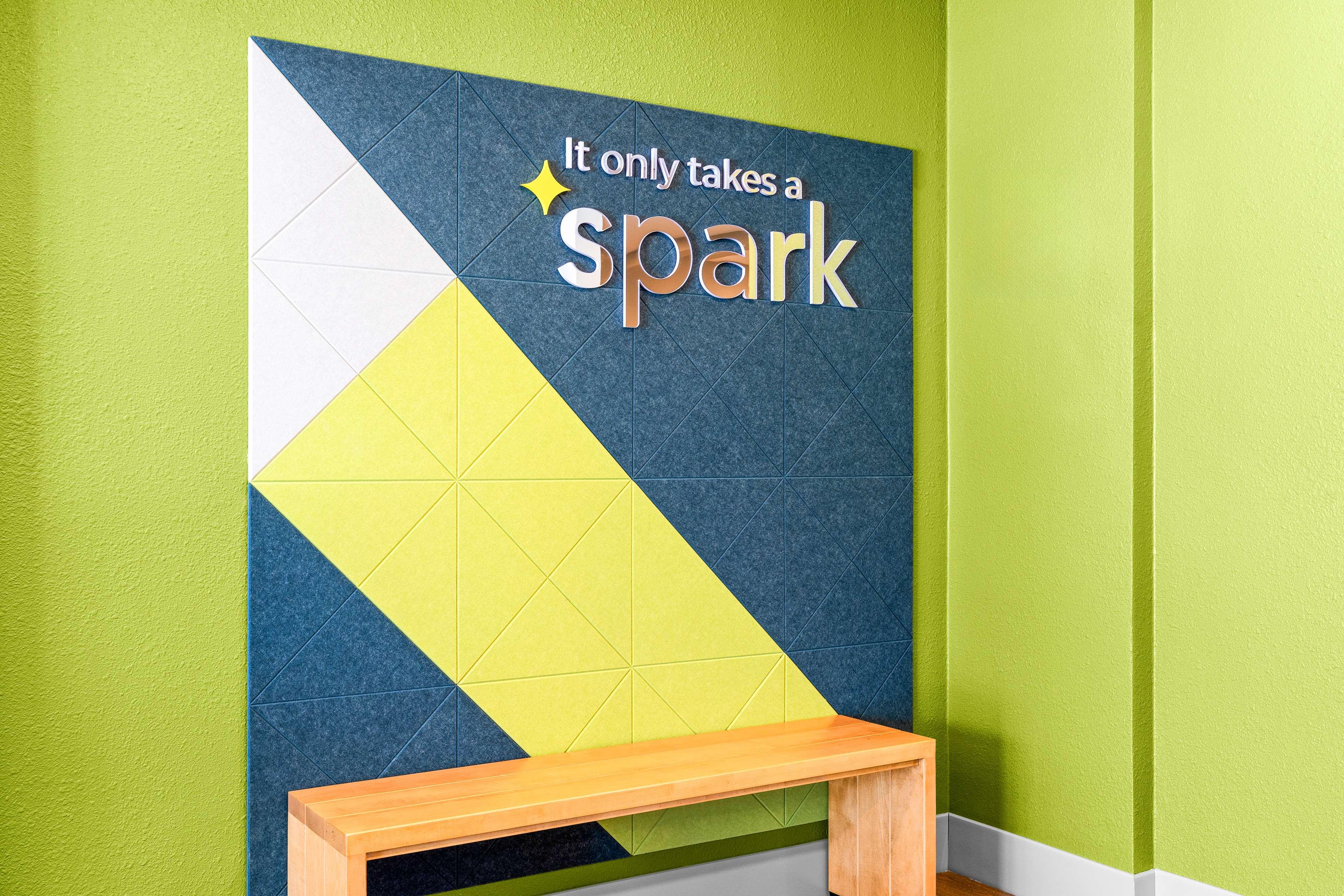 Spark By Hilton Modesto Esterno foto