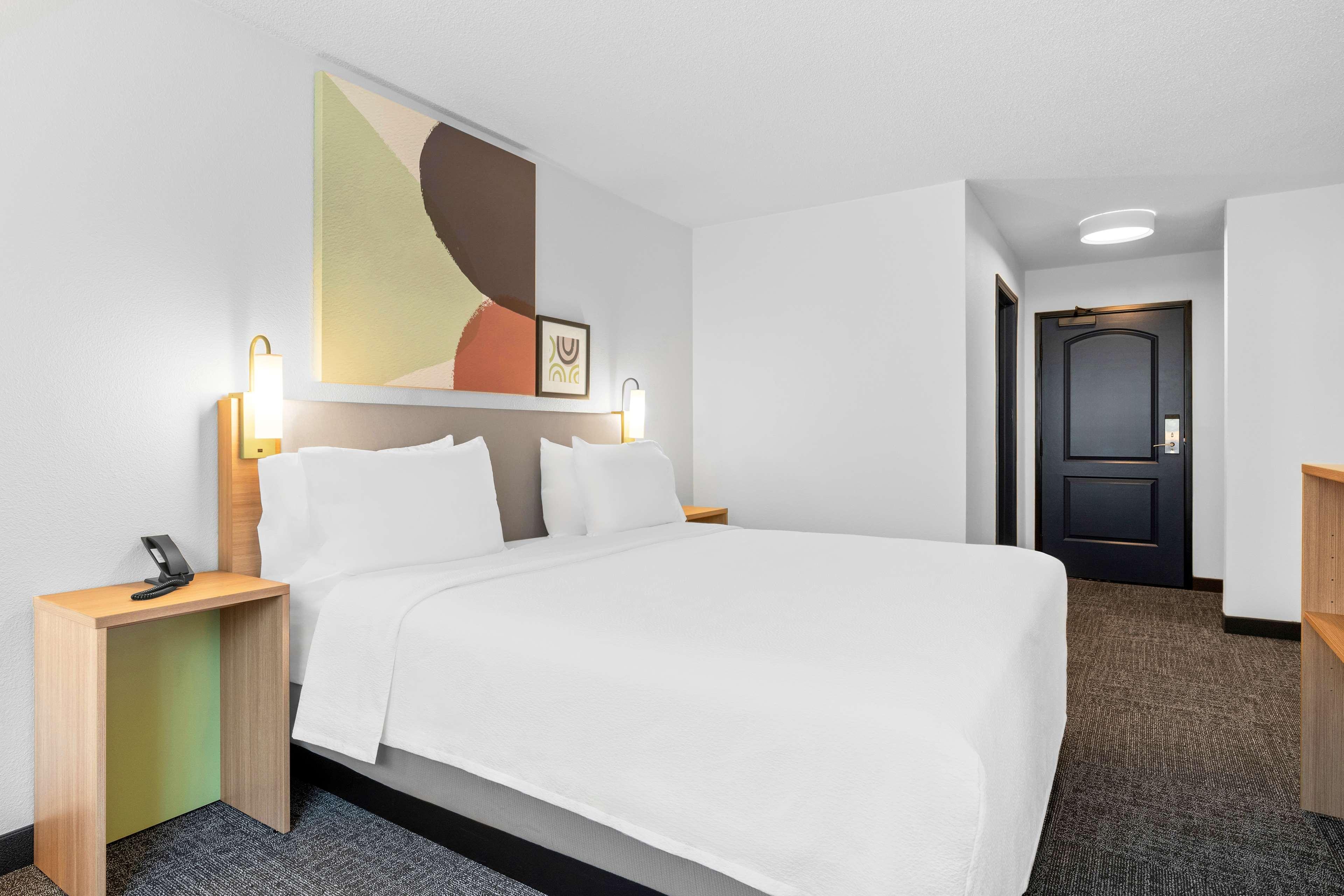Spark By Hilton Modesto Esterno foto